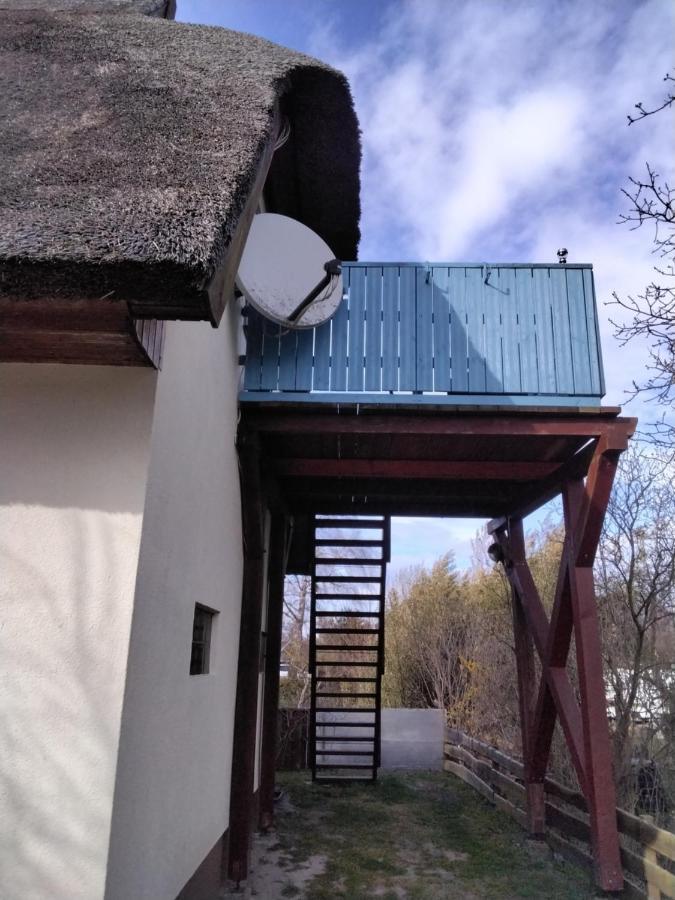 Ferienwohnung Im Rohrdachhaus Wustrow (Fischland) Exterior foto